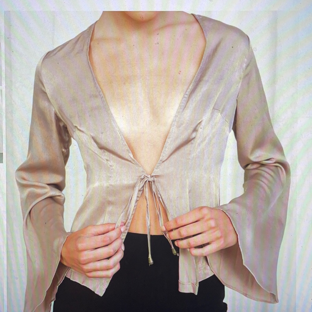 Tie front top